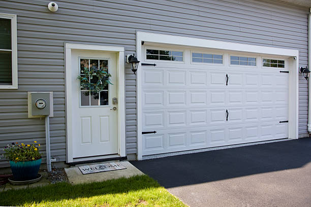 24/7 Emergency Garage Door Panel Replacement experts in Sheridan, IN